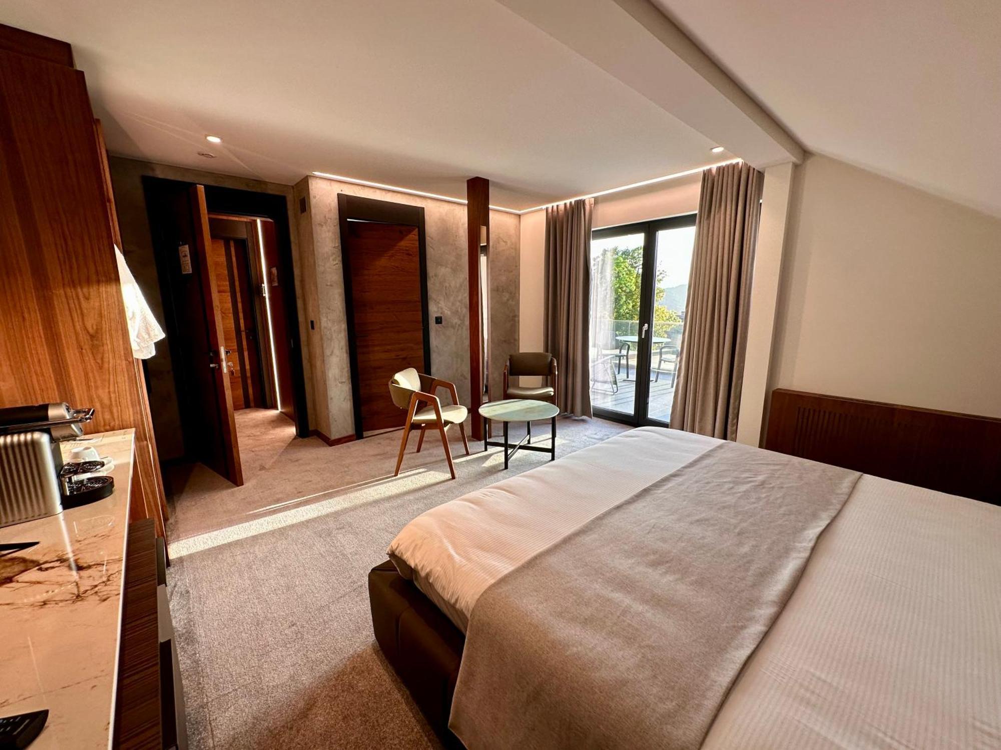 Hotel Restaurant & Spa Les Planets Les Rasses Экстерьер фото